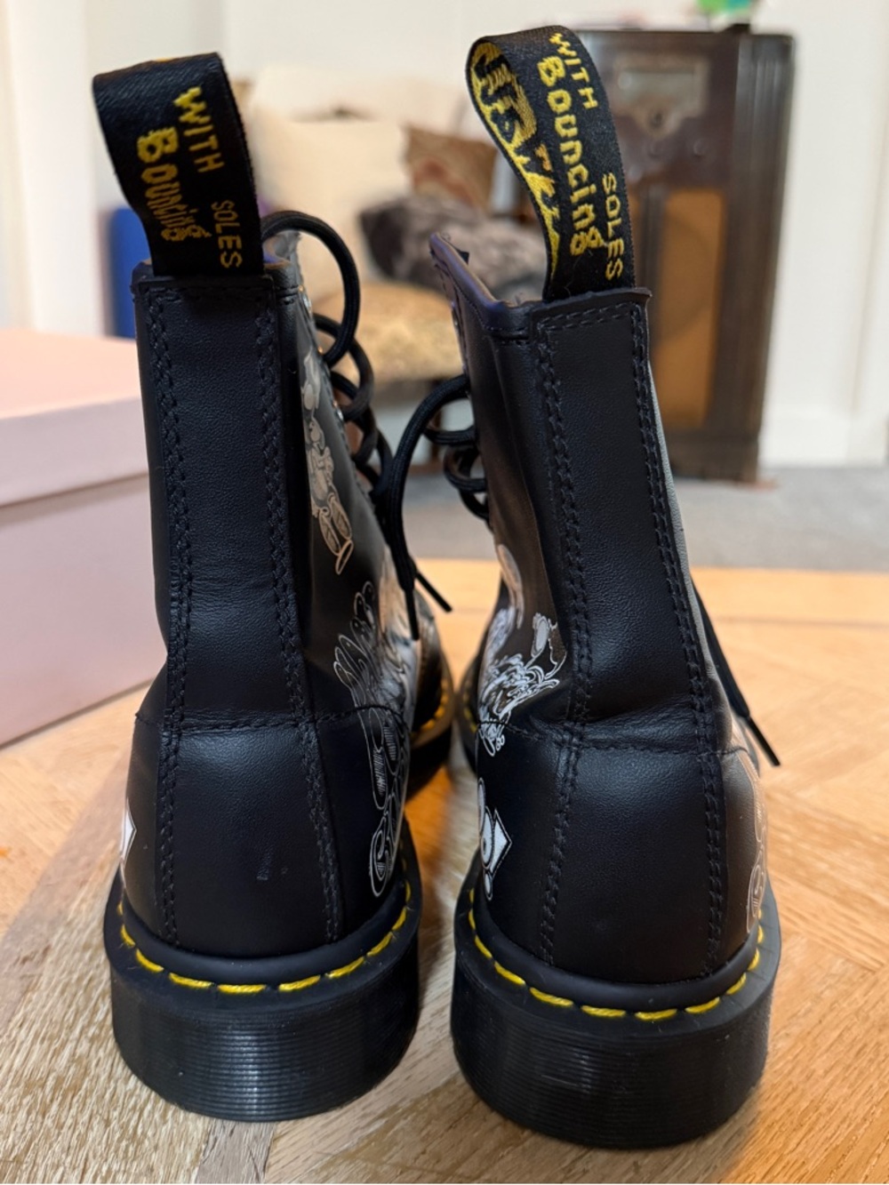 Dr. Martens LIMITED EDITION Rick Griffin boots - Picture 12 of 13